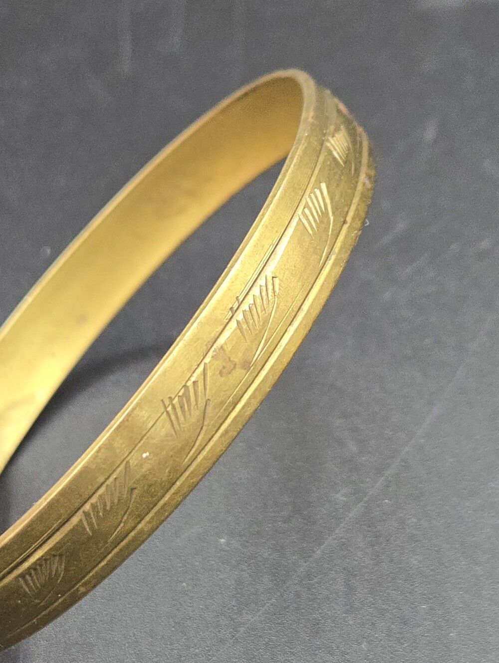 Vintage Etched Brass Bracelet/ Bangle - Picture 3 of 6